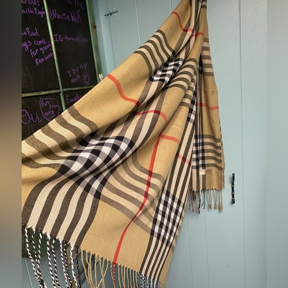 Pashmina Scarf - Picture 3 of 4